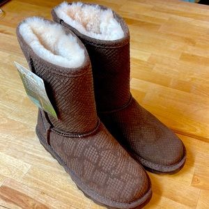 Brand new with tags never worn snakeskin pattern boots